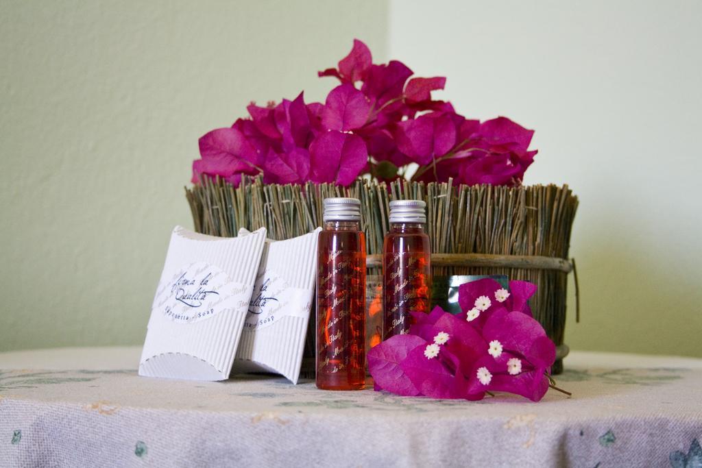 Al Sole Di Pula Bed & Breakfast Room photo